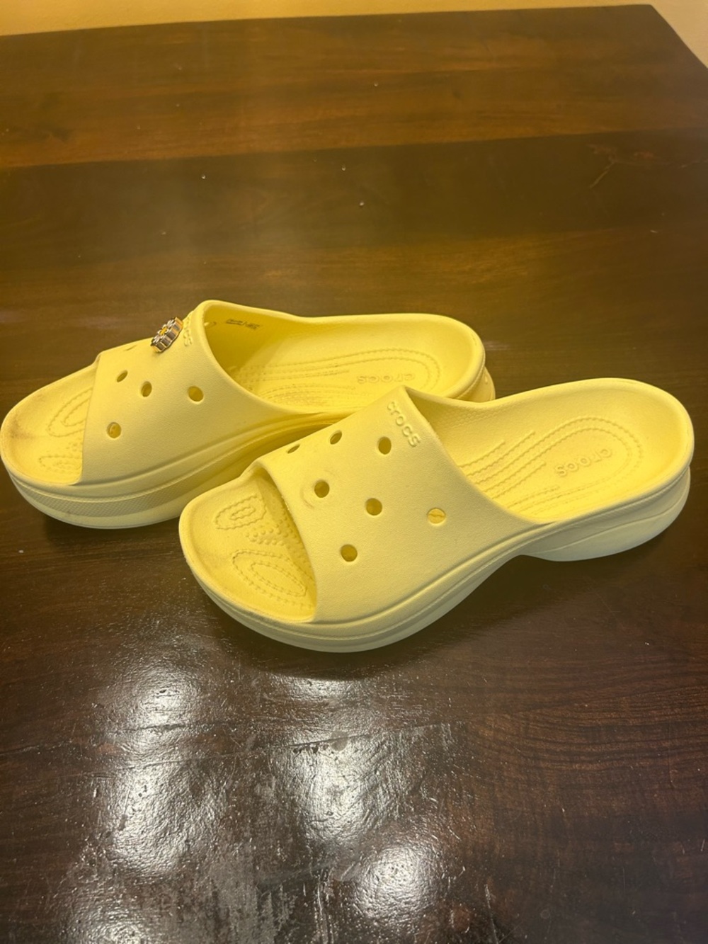 CROCS women’s Bright Yellow platform Slide Sandles- size 7